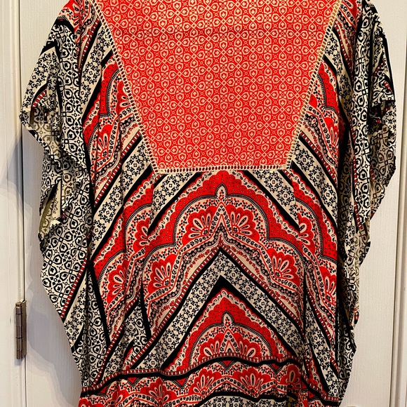 Cato blouse, NWT Flowing Bohemian Style Tunic with lace accent - Picture 4 of 4